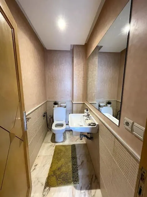 Late&Early Flight Cozy Apartment نواصير 0*,