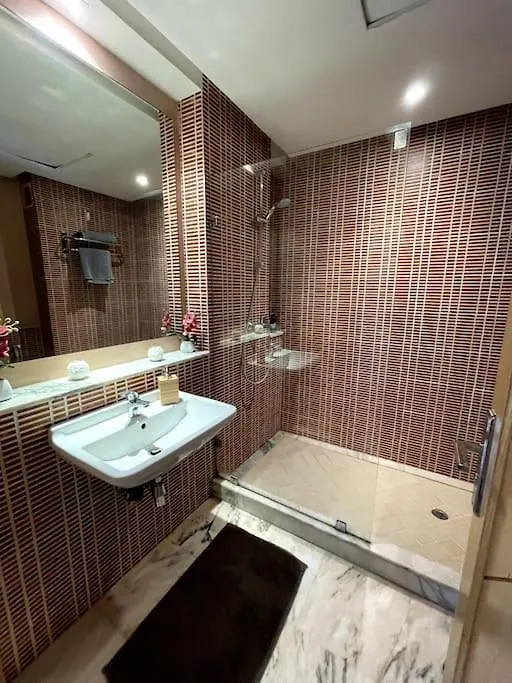Late&Early Flight Cozy Apartment نواصير